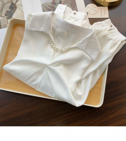 |現貨|一件免運| 特別的小設計 超美珍珠鍊扭結襯衫 (3色)