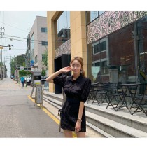 |現貨|一件免運| 夏季絕美洋裝推薦# 韓國設計款收腰鏤空連衣裙 (黑)